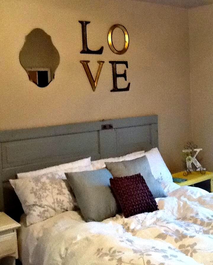 Wall decor above headboard