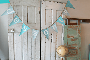 Turquoise "Desserts" banner