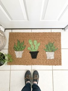 Doormat DIY: Cactus Doormat | My Breezy Room