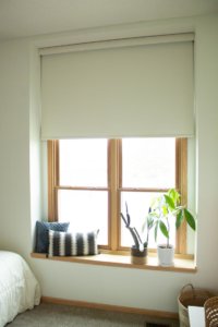 Large Window Blind: How to Cover a Large Window Without Curtains