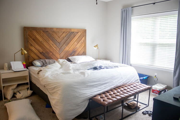 Real life home tour: how my minimalist apartment really looks. This is our messy bedroom. 