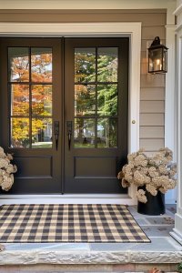 How to Create a Warm and Inviting Fall Entryway
